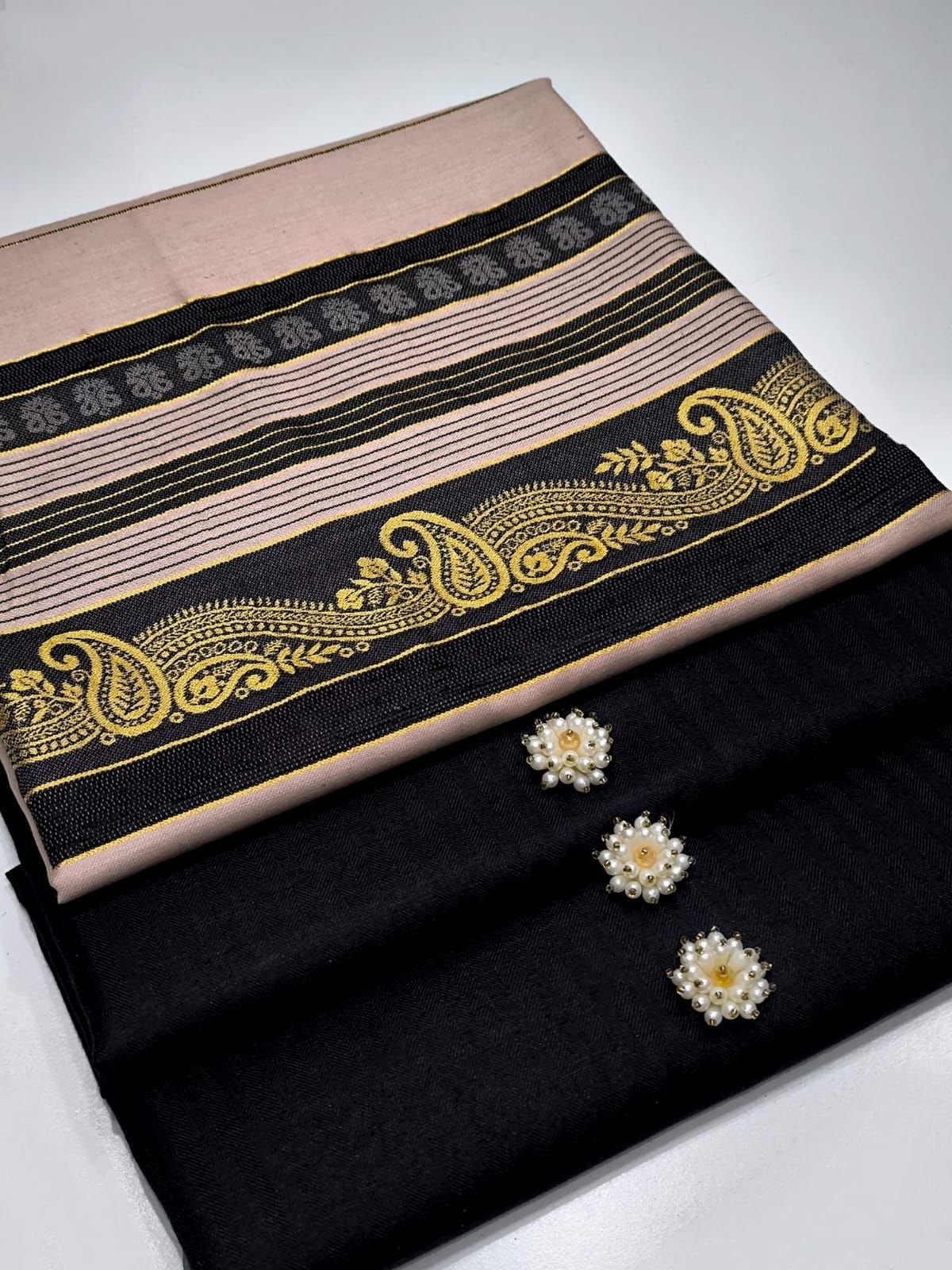 Luxury Jacquard Shawl Wool Suiting – 3PC - Image 3