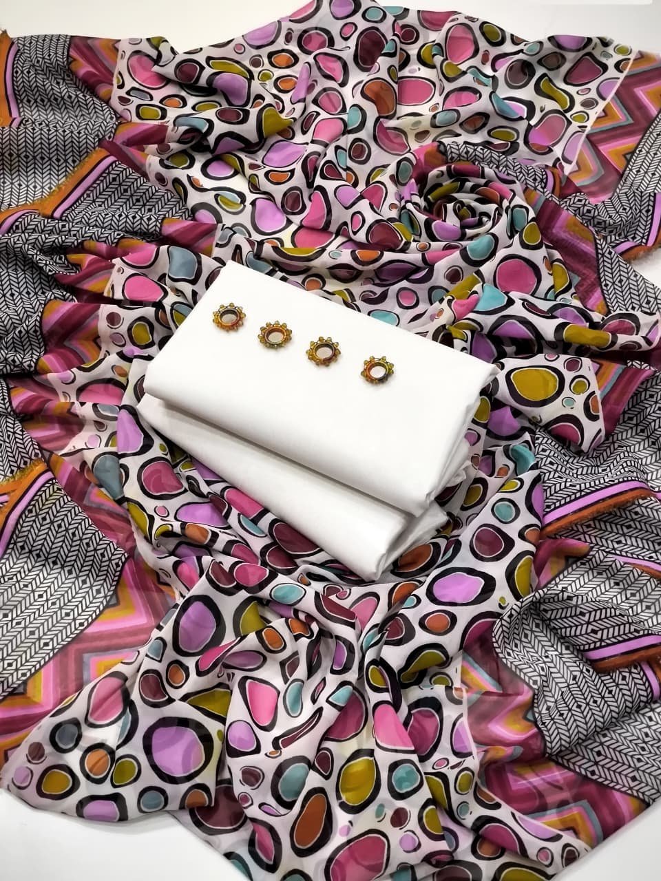 Chiffon Digital Printed Dupatta with Kattan Silk 3PC Suit - Image 6