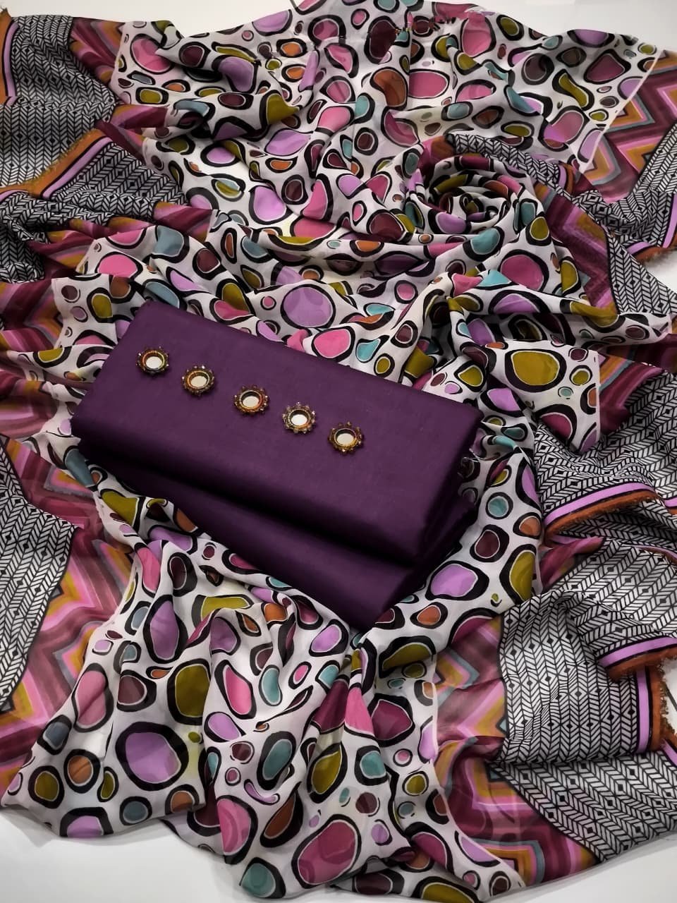 Chiffon Digital Printed Dupatta with Kattan Silk 3PC Suit - Image 10