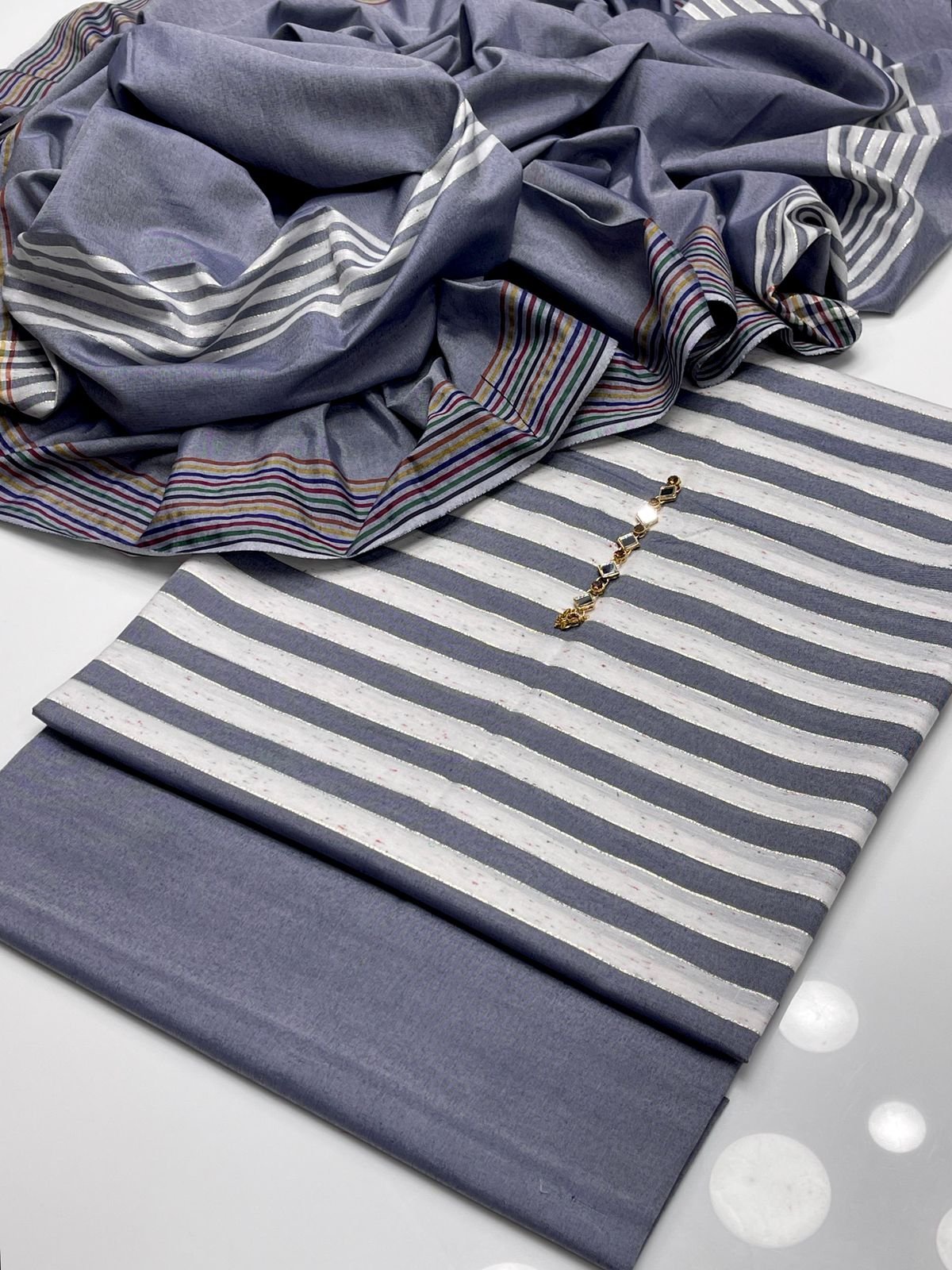 Khaddi Lawn 3PC Unstitched Suit – 2.5m Shirt, Trouser & Dupatta - Image 2